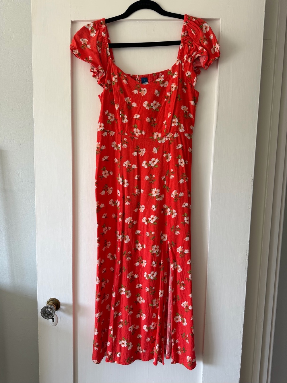 Old Navy S Red Floral Flutter Puff Sleeve Smocked Midi Dress Front Slit